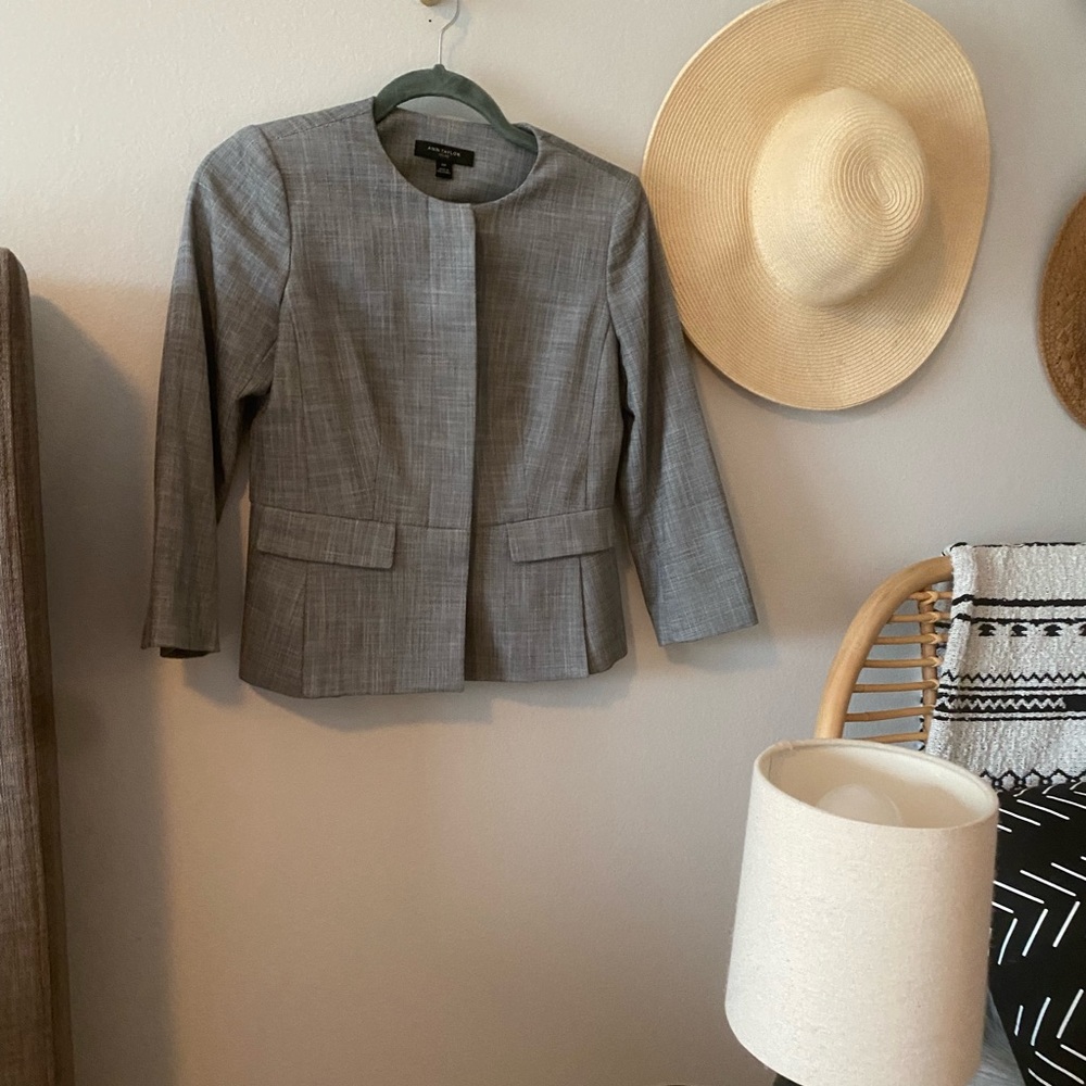 Ann Taylor petite quarter sleeve blazer